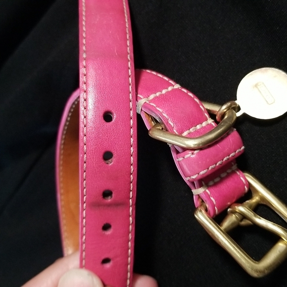 COACH VINTAGE"RARE LIMITED EDITION TURNLOCK LEATHER PINK PET COLLAR IN SML - Picture 2 of 8
